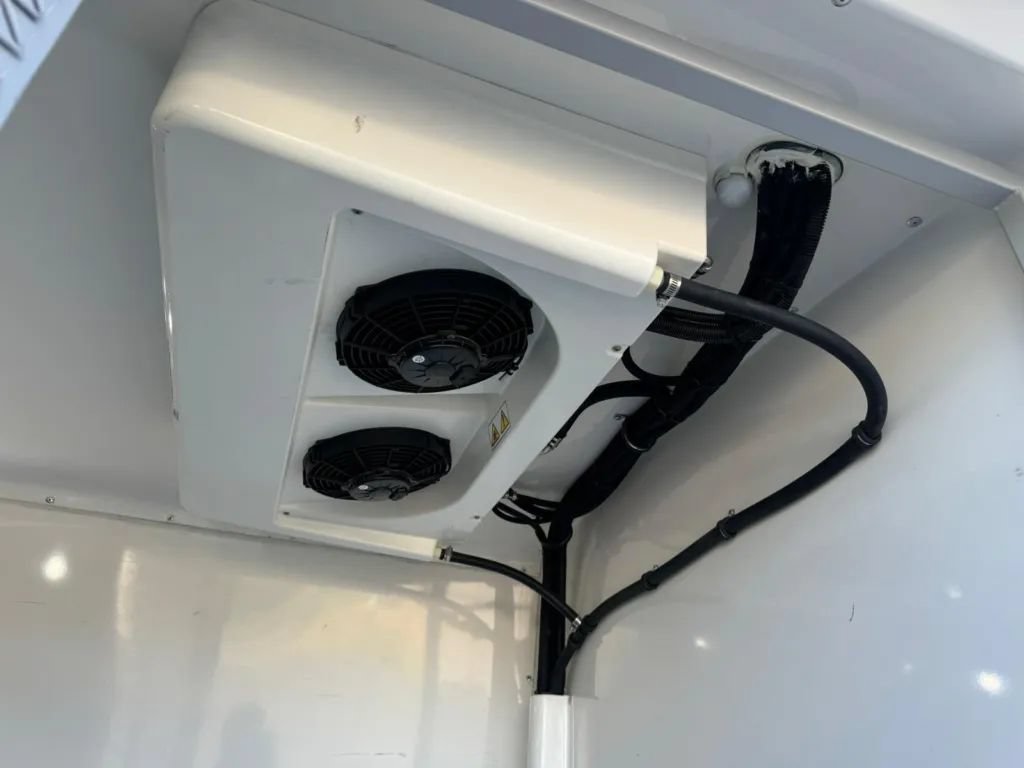 Used 2019 Ford Transit 250 148 Medium Roof RWD image 24