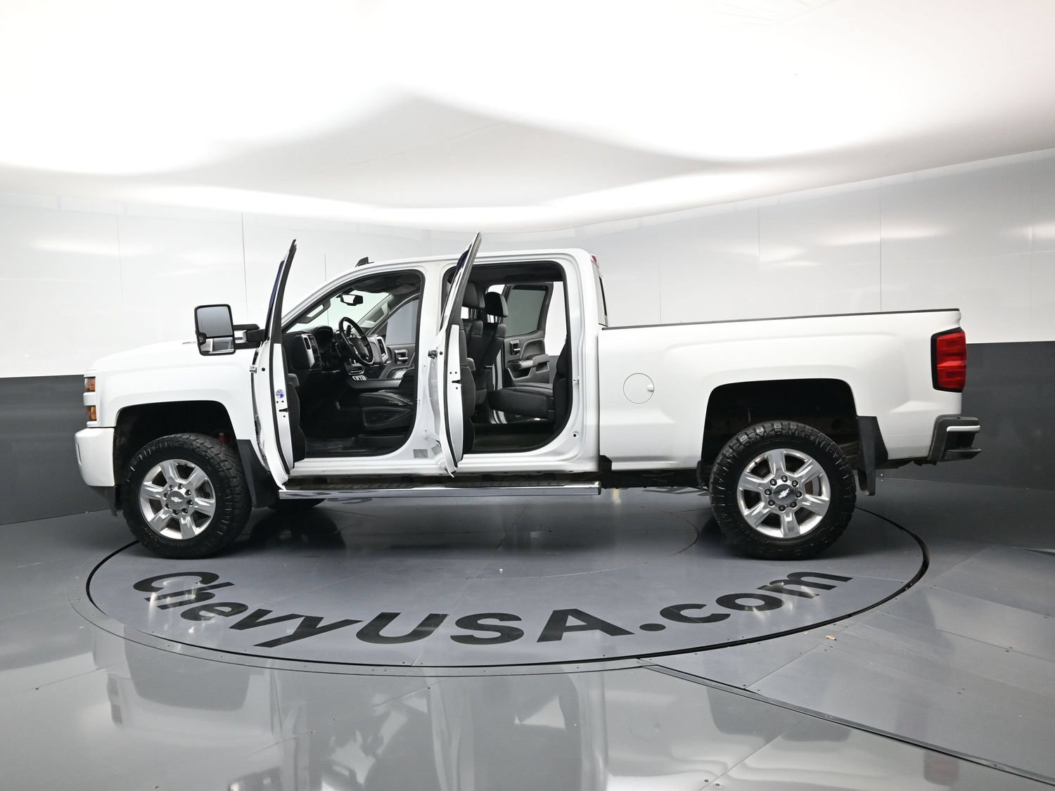 Used 2017 Chevrolet Silverado 2500 LTZ w/ Duramax Plus Package AWD/4WD image 22