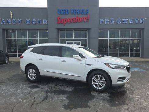 Used 2020 Buick Enclave Essence image 1