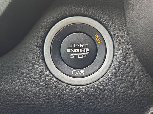 Used 2023 RAM 1500 Laramie image 22