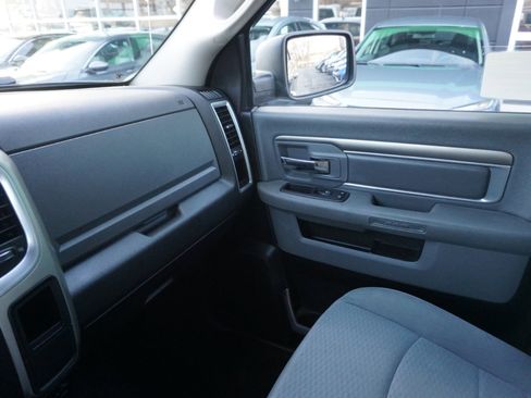 Used 2017 RAM 1500 Classic SLT image 21