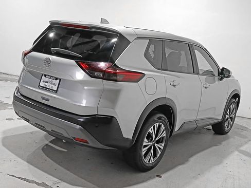 Used 2023 Nissan Rogue SV AWD/4WD image 6