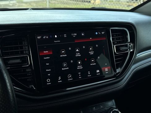 Used 2023 Dodge Durango GT image 19