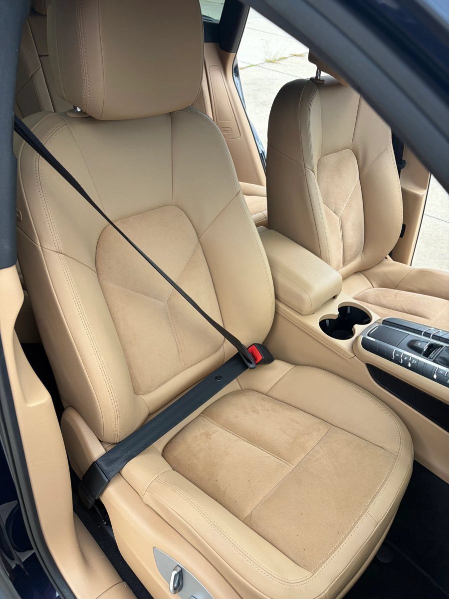 Used 2017 Porsche Macan S AWD/4WD image 40