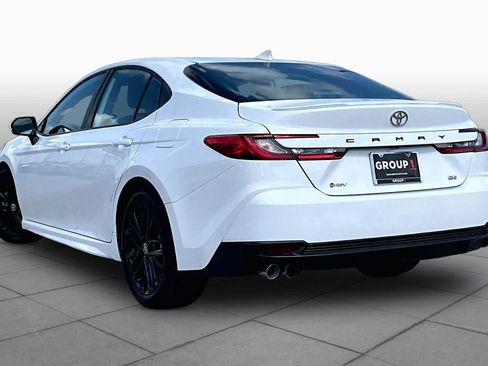Used 2026 Toyota Camry SE FWD image 12