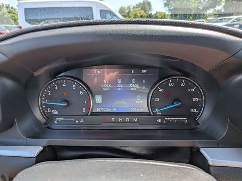Used 2020 Ford Explorer XLT w/ Equipment Group 202A AWD/4WD image 12