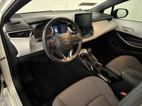 Used 2020 Toyota Corolla SE FWD image 4