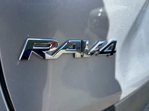 Used 2024 Toyota RAV4 XLE AWD/4WD image 34