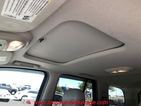 Used 2007 GMC Envoy Denali RWD image 14