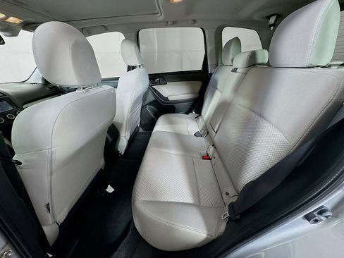 Used 2015 Subaru Forester 2.5i Premium AWD/4WD image 30