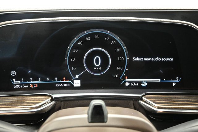 Used 2022 Cadillac Escalade ESV Sport w/ LPO, ONYX Package AWD/4WD image 22