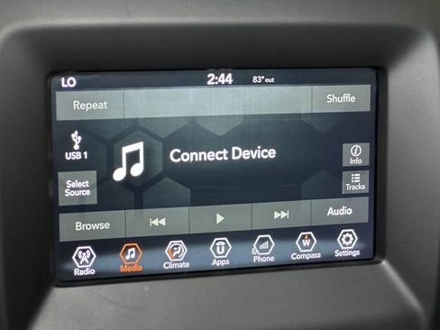 Used 2019 Jeep Compass Latitude w/ Popular Equipment Group AWD/4WD image 33