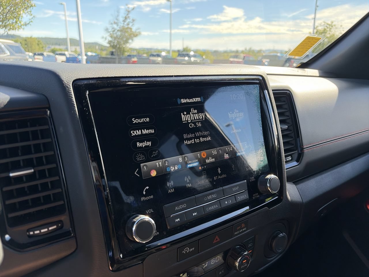 Used 2024 Nissan Frontier PRO-4X AWD/4WD image 27