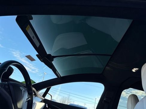 Used 2020 Tesla Model X Long Range image 24