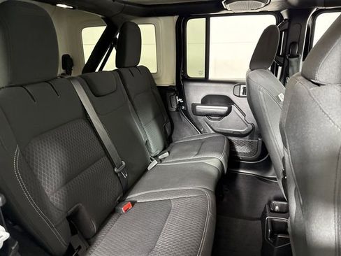 Used 2021 Jeep Wrangler Unlimited Sport image 15