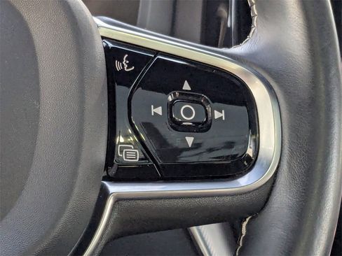 Used 2021 Volvo XC60 T8 R-Design w/ Advanced Package image 33