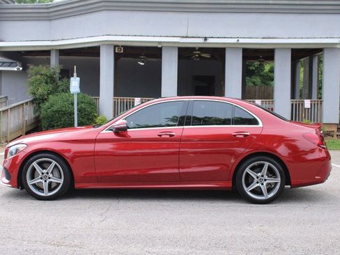 Used 2017 Mercedes-Benz C 300 Sedan image 4