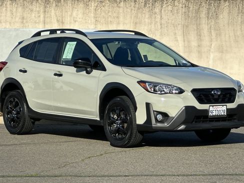 Used 2023 Subaru Crosstrek 2.0i Premium w/ Special Edition image 5