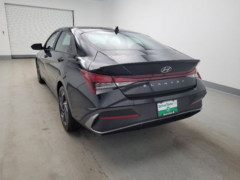 Used 2025 Hyundai Elantra Sport image 6