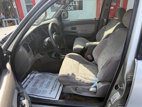 Used 2002 Toyota 4Runner SR5 image 10