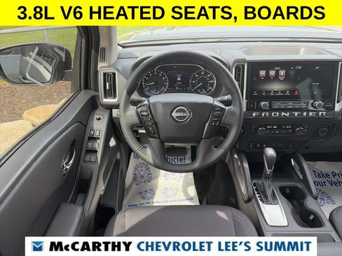 Used 2025 Nissan Frontier SV w/ SV Convenience Package image 44