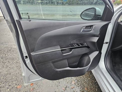 Used 2017 Chevrolet Sonic LT image 23