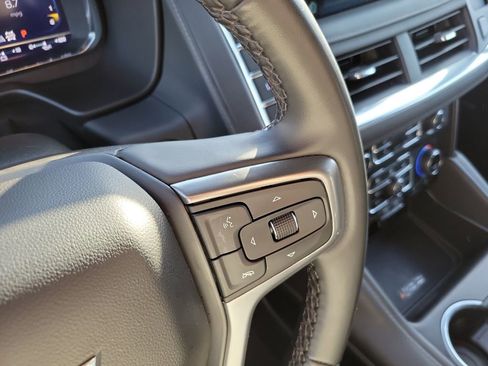 Used 2024 Chevrolet Suburban LT image 30