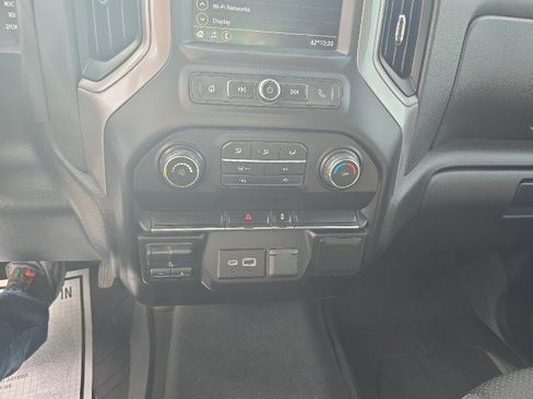 Used 2021 Chevrolet Silverado 2500 Custom w/ Gooseneck/5TH Wheel Package image 29