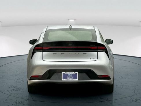 Used 2024 Toyota Prius XLE image 5