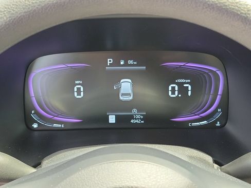 Used 2025 Kia Soul LX w/ LX Technology Package FWD image 27