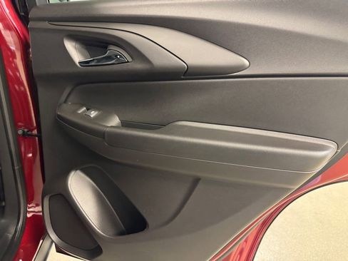 Used 2025 Chevrolet TrailBlazer LT w/ Convenience Package image 26