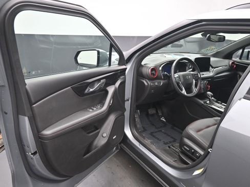 Used 2025 Chevrolet Blazer RS FWD image 18