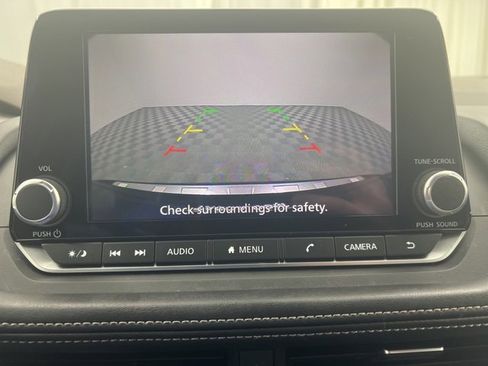 Used 2023 Nissan Rogue SV image 23