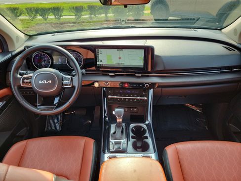 Used 2022 Kia Carnival SX FWD image 18