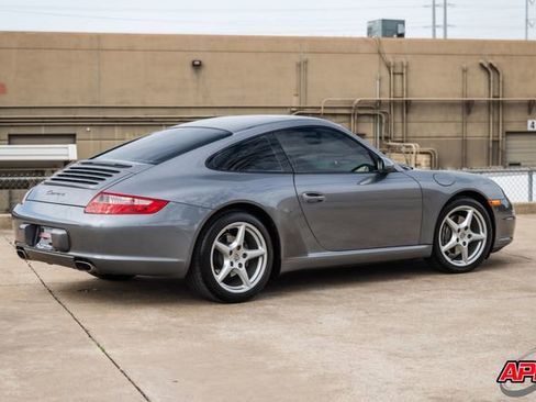 Used 2005 Porsche 911 Carrera image 3