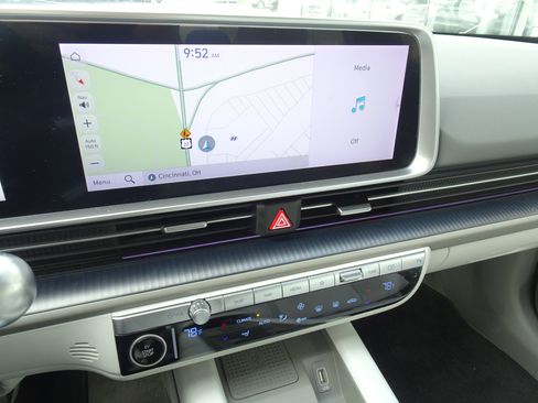Used 2024 Hyundai Ioniq 6 SEL AWD/4WD image 18