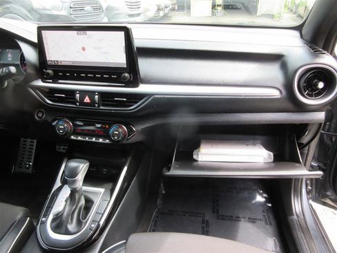 Used 2024 Kia Forte GT-Line FWD image 29
