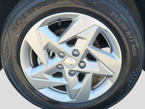 Certified 2024 Hyundai Kona SE AWD/4WD image 14