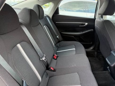 Used 2023 Hyundai Sonata SE FWD image 14