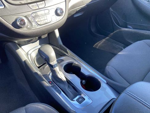 Used 2024 Chevrolet Malibu LT image 17