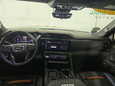 Certified 2025 GMC Sierra 2500 AT4 w/ AT4 Premium Plus Package AWD/4WD image 13
