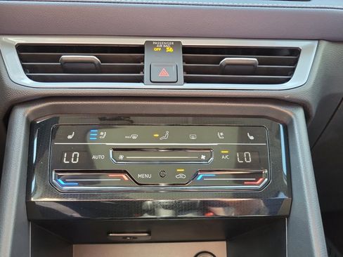 New 2026 Volkswagen Taos SEL AWD/4WD image 18