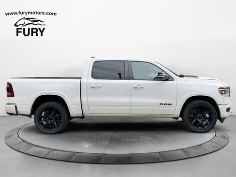 Used 2022 RAM 1500 Laramie AWD/4WD image 2