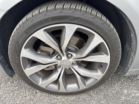 Used 2016 Chrysler 200 C w/ Premium Group image 7