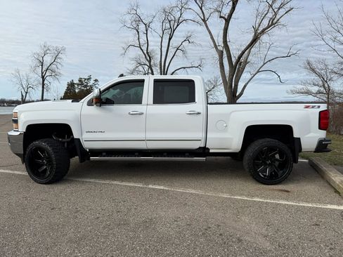 Used 2016 Chevrolet Silverado 2500 LTZ w/ Duramax Plus Package image 8