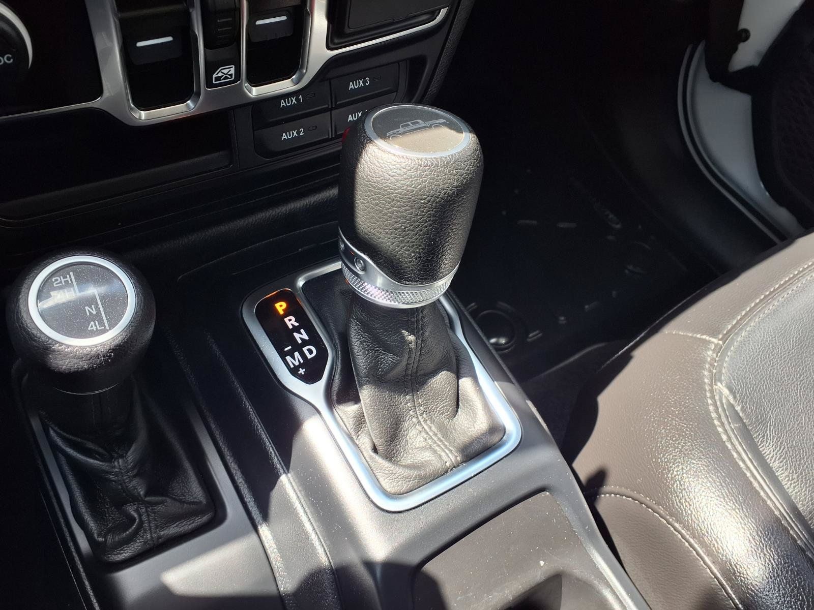 Used 2021 Jeep Gladiator Sport AWD/4WD image 13