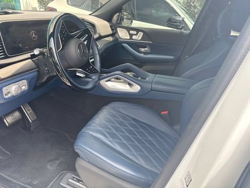 Used 2026 Mercedes-Benz Maybach GLS 600 4MATIC image 4