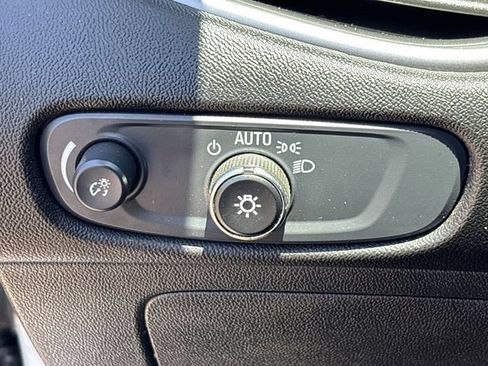 Used 2025 Chevrolet Malibu LT FWD image 31