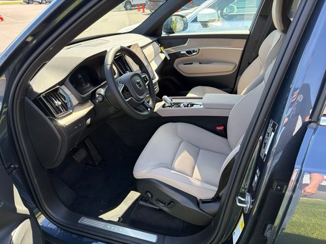 New 2026 Volvo XC90 T8 Core w/ Protection Package Premier AWD/4WD image 11