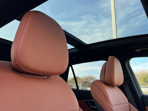 New 2026 Mercedes-Benz GLC 300 4MATIC image 19